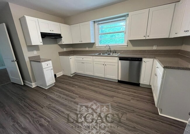 Photo - 312 Bowwood Dr