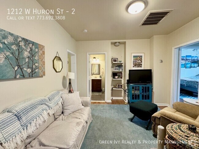 Building Photo - 1212 W Huron St Unit 2 Rental