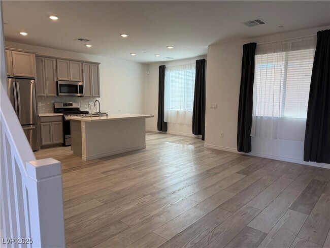 Photo - 8851 Flora Run Ave