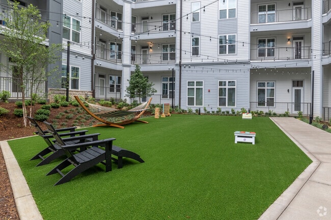 Social Lawn