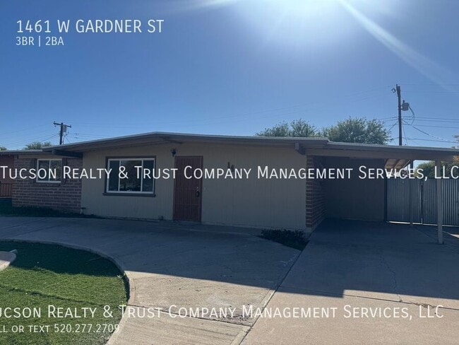 Building Photo - 1461 W Gardner St