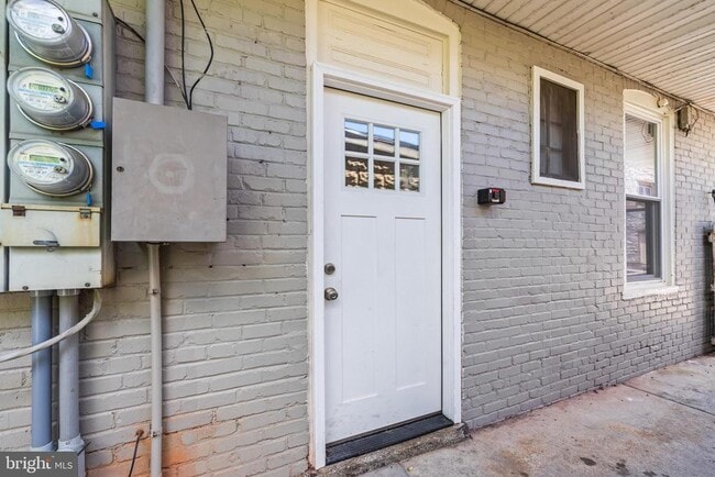 Photo - 531 Walton St Unit APT. 4