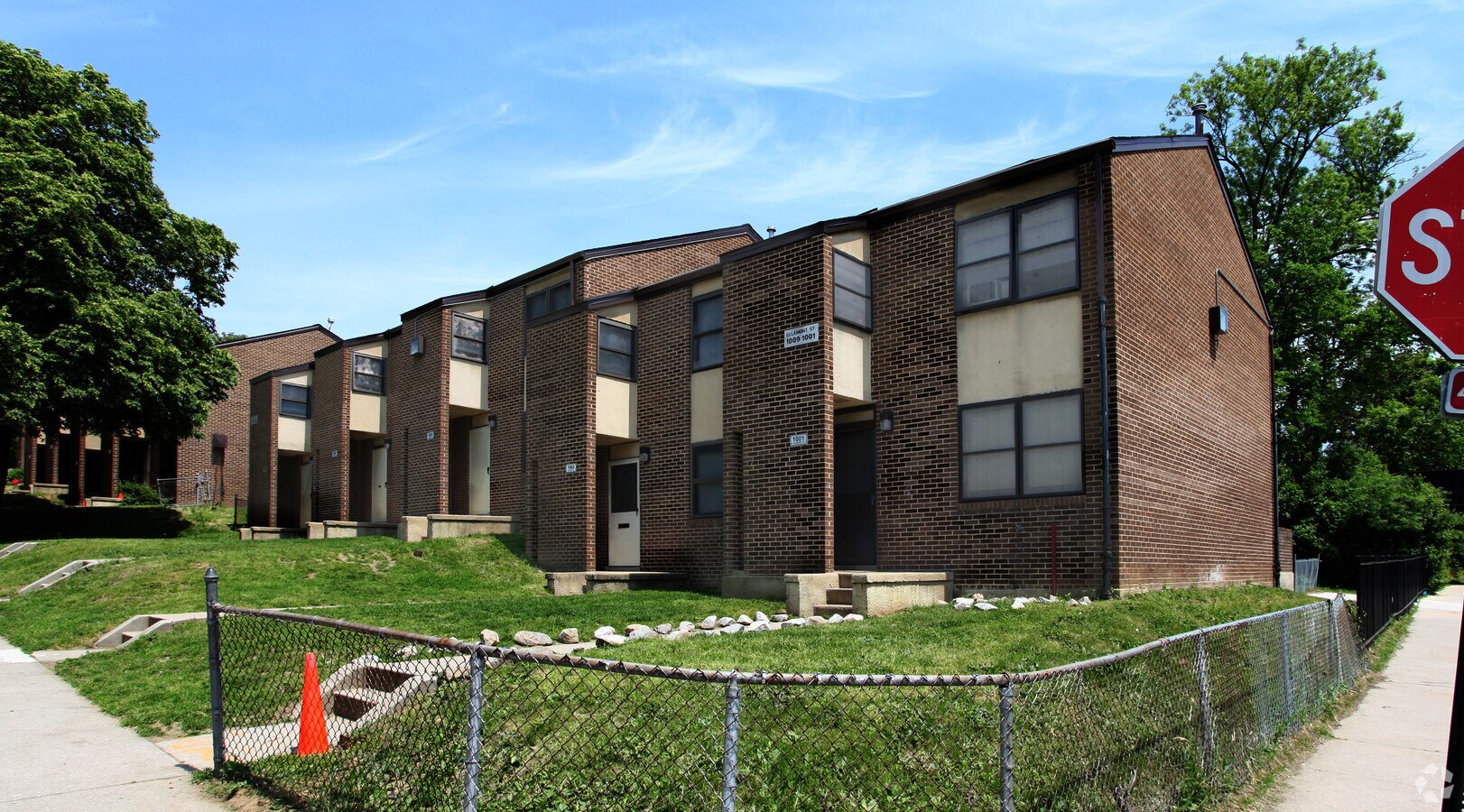 Photo - Rosemont Apartments