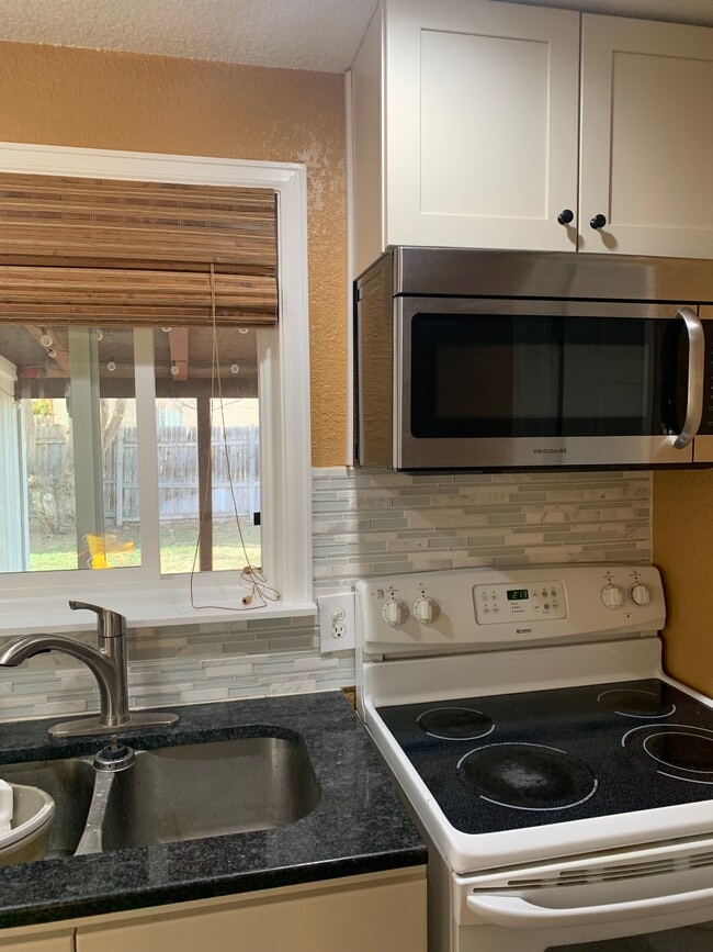 Photo - 3541 Olive St