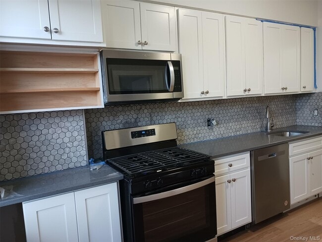 Photo - 81-16 Dongan Ave Unit 2