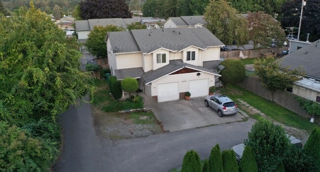 Building Photo - Sims Auburn - AT Unit 102