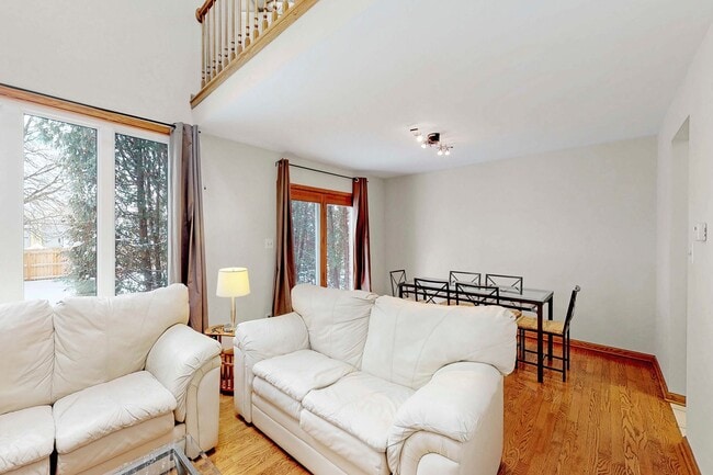 Photo - Cambridge Dr. Mokena Unidad Cambridge - Mokena