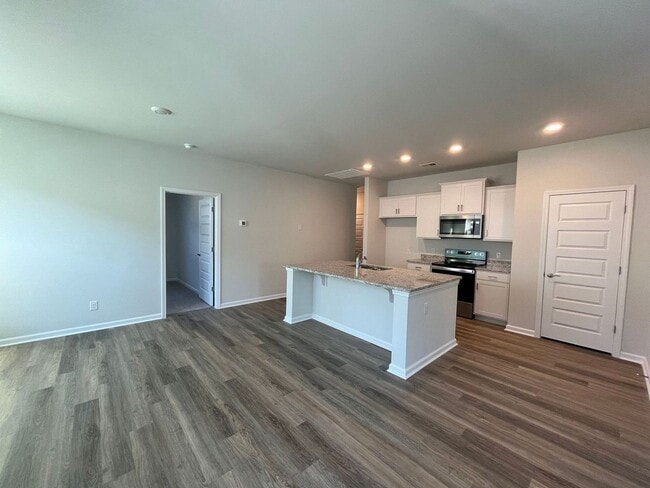 Photo - 143 Holloway Hill