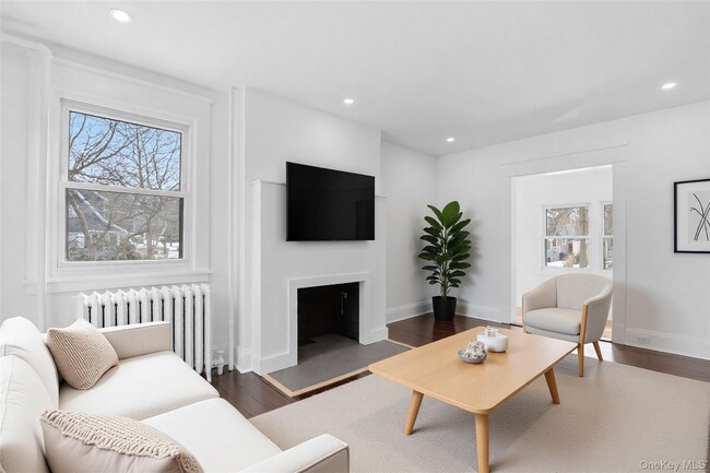 Photo - 25 Midland Ave