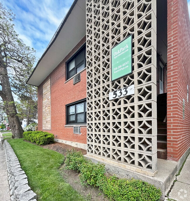 Building Photo - 527-533 Des Plaines Ave. and 7624-7626 Wilcox Rental