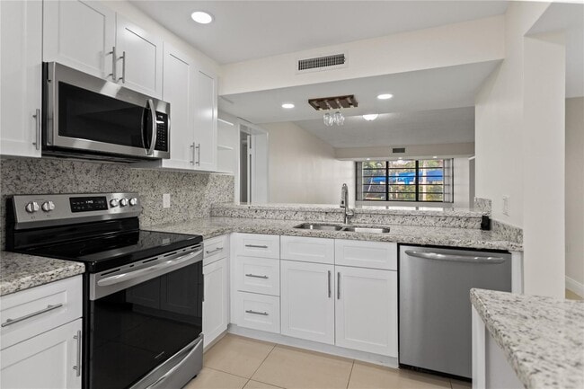 Photo - 1719 Whitehall Dr Unit 104