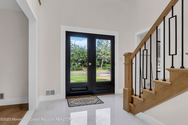 Photo - 265 Whalepond Rd