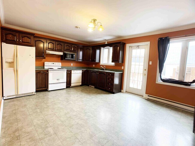 Photo - 47 Branscombe St