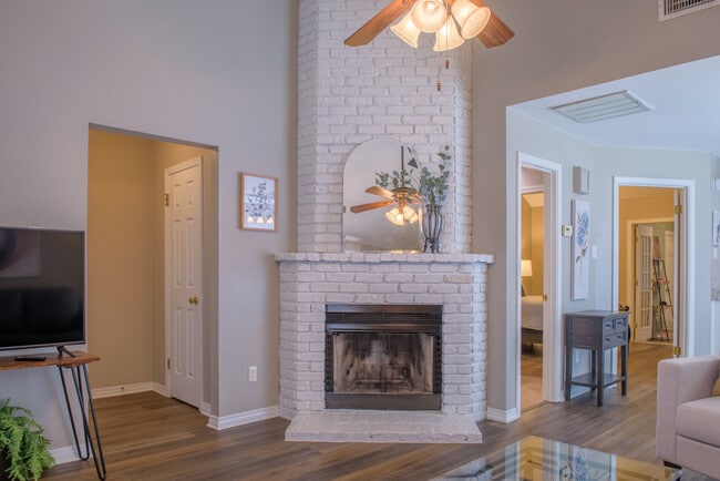 Photo - 3276 Eastwood Dr