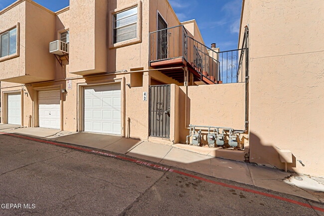 Building Photo - 2520 San Jose Ave Unit 4D