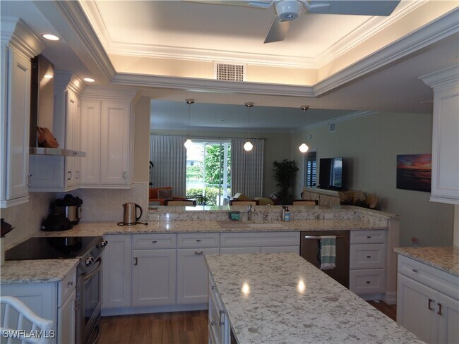 Photo - 6190 Reserve Cir Unidad 301