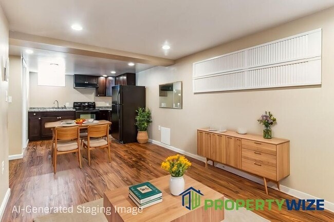 Photo - 516 Beaumont Ave Unit B