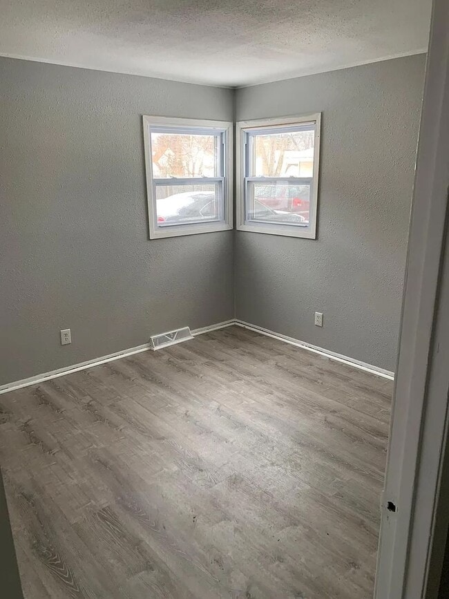 Photo - 6650-6652 N 55th St Unit 6652