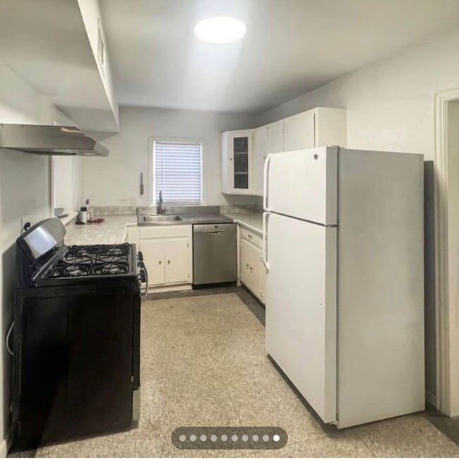 Photo - 274 E Edgewood Pl