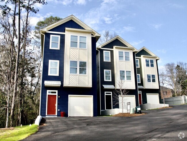 Building Photo - 1577 Metropolitan Blvd Unit 1 Rental