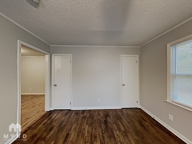 Photo - 311 E Morrow Ave