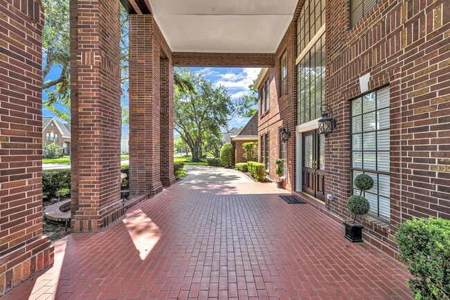 Photo - 21410 Ganton Dr