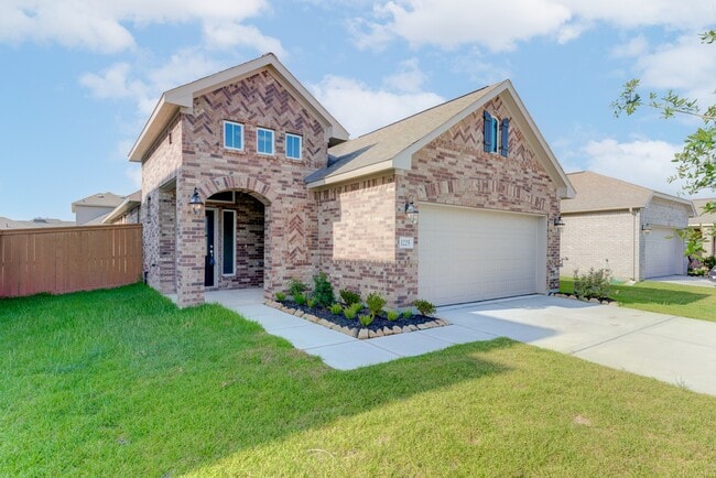 Photo - 1225 Red Hills Dr
