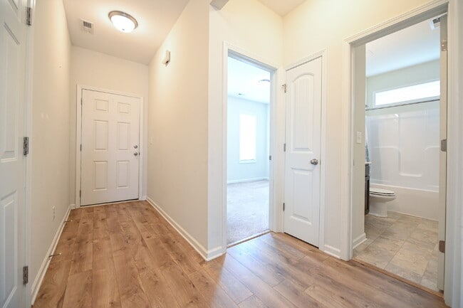 Photo - 113 Crawford Pkwy