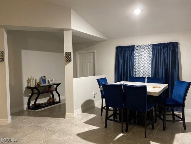 Photo - 2808 Vera Ave S