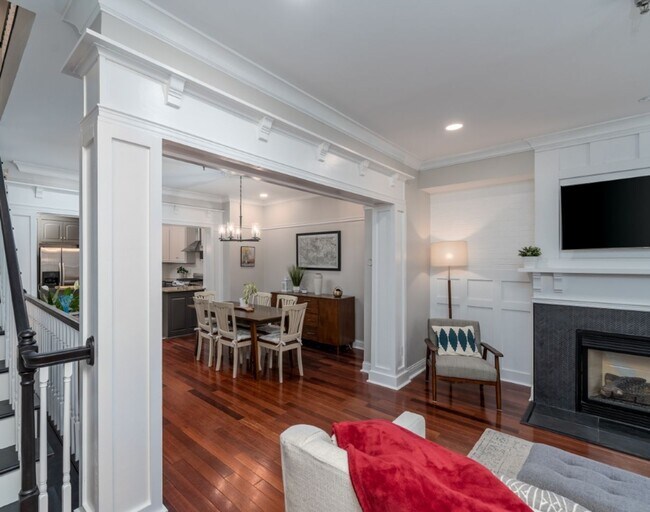 Photo - 1009 S Decker Ave