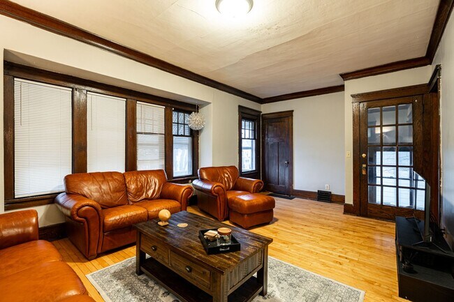 Photo - Oakland Upper Flat