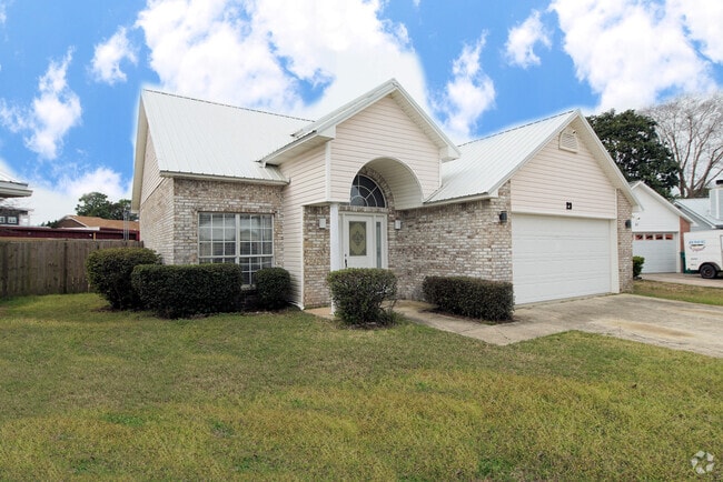 Side view of the front! - 23 Ruby Cir Rental