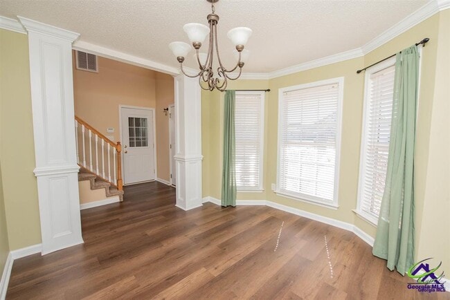 Photo - 122 Emberly Ln