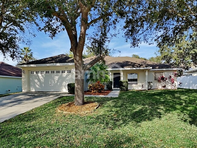 Building Photo - 1913 Southern Oak Loop