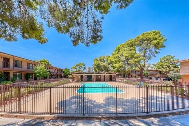 Photo - 605 S Royal Crest Cir Apartment Unit 7