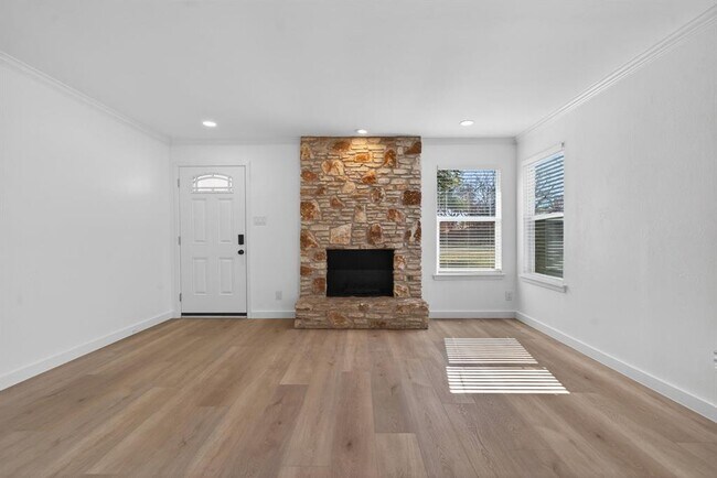Photo - 8400 Seminary Ridge Dr