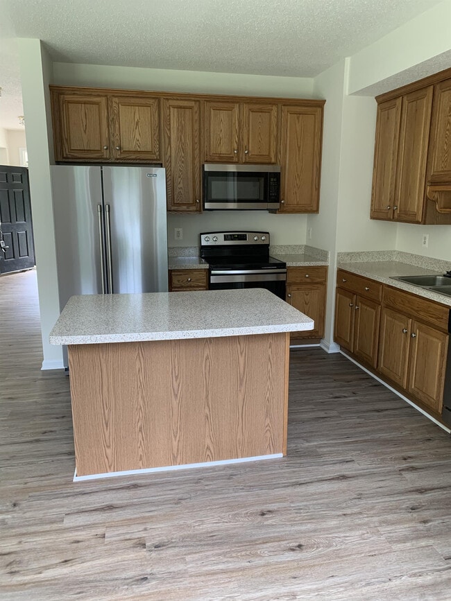 Photo - 9330 Tetotum Rd