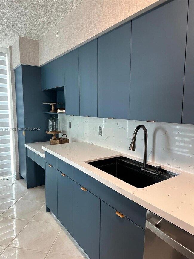 Photo - 16400 Collins Ave Unit 946