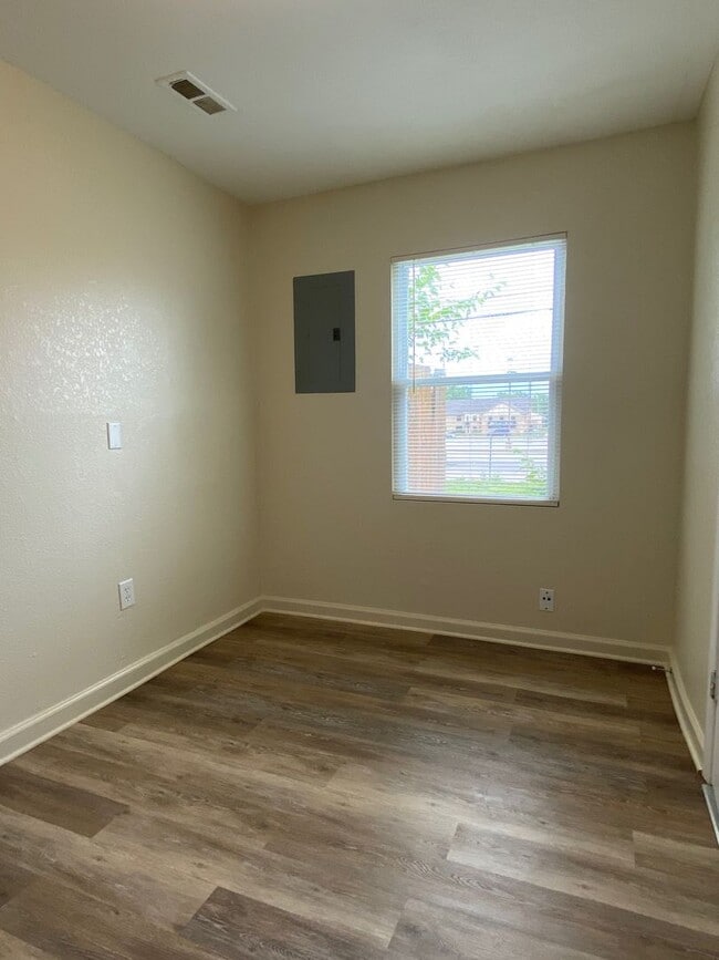 3434 SW Brendan Ave Unit 1