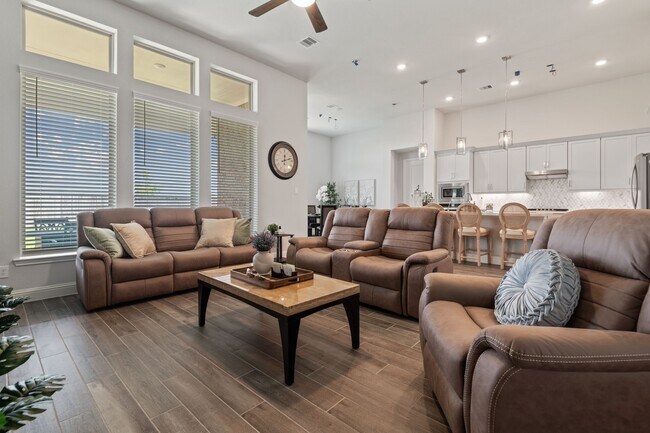 Photo - 20615 Grazing Foal Ln