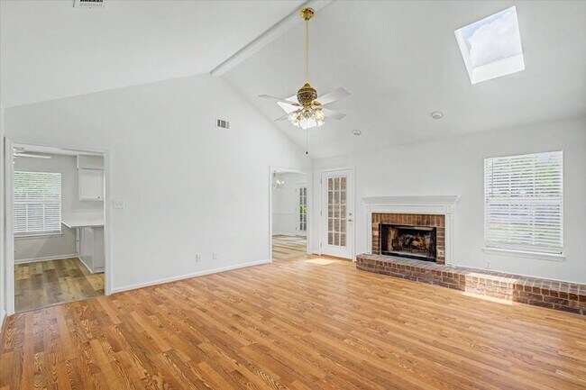 Photo - 4 Bed/2 Bath Updated Home in Richmond Heights
