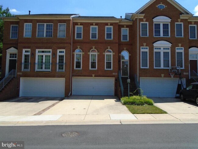 Photo - 13561 Flowerfield Dr Townhome