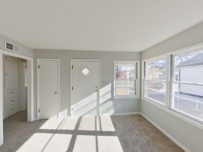 Photo - 721 S Edgemoor St