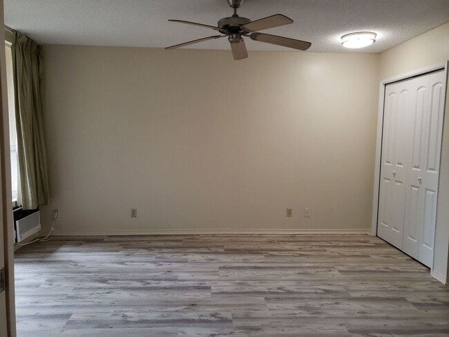 Photo - Maui Banyan - 1 bd 1 bath unfurnished unit. Available 12/1/2025