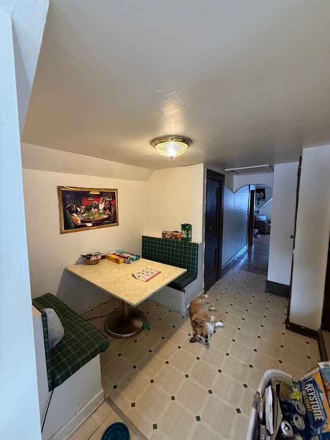 Photo - 315 Chippewa St