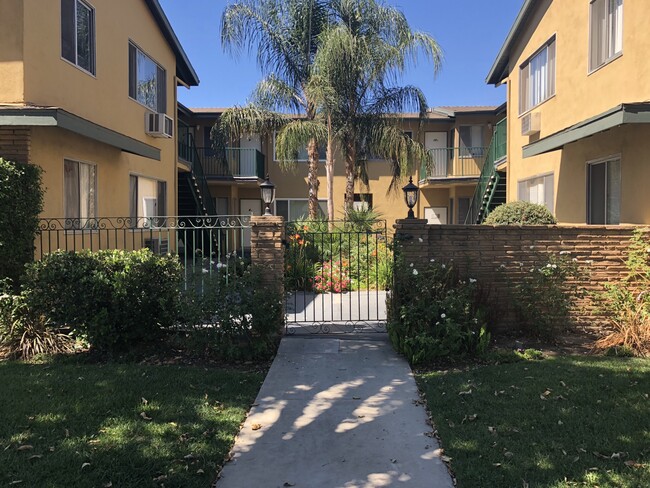 Photo - 8415 Amigo Ave Apartments Unit 8