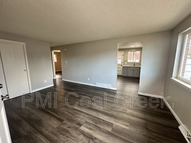 Photo - 107 Forsyth Dr Condo