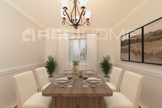 Photo - 1579 Wren Rd