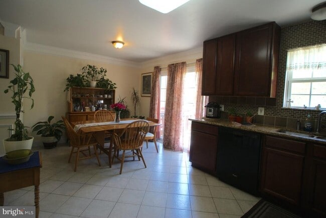 Photo - 104 Eastside Ln