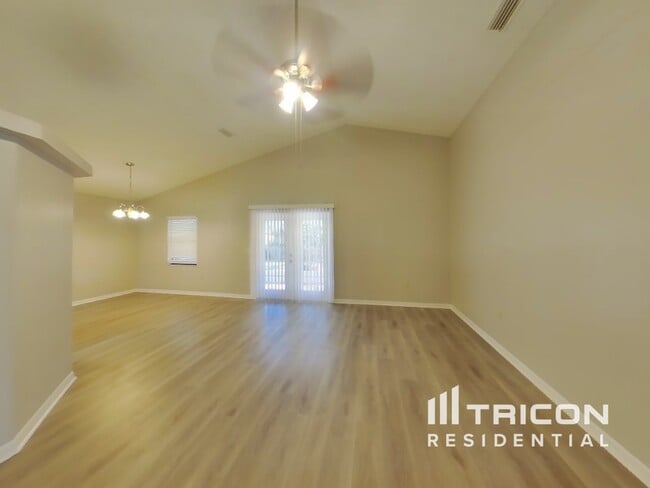 Photo - 2715 Wilder Park Dr